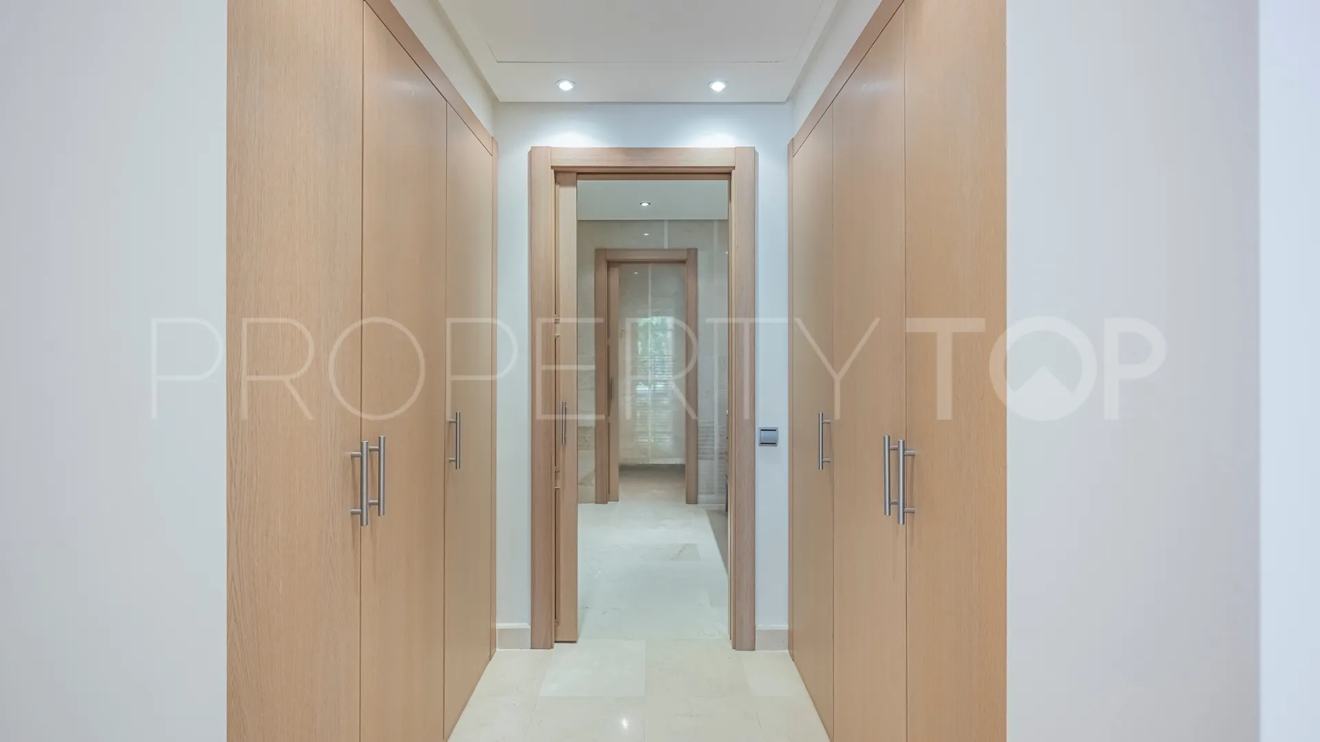 Ground floor apartment with 2 bedrooms for sale in Mansion Club