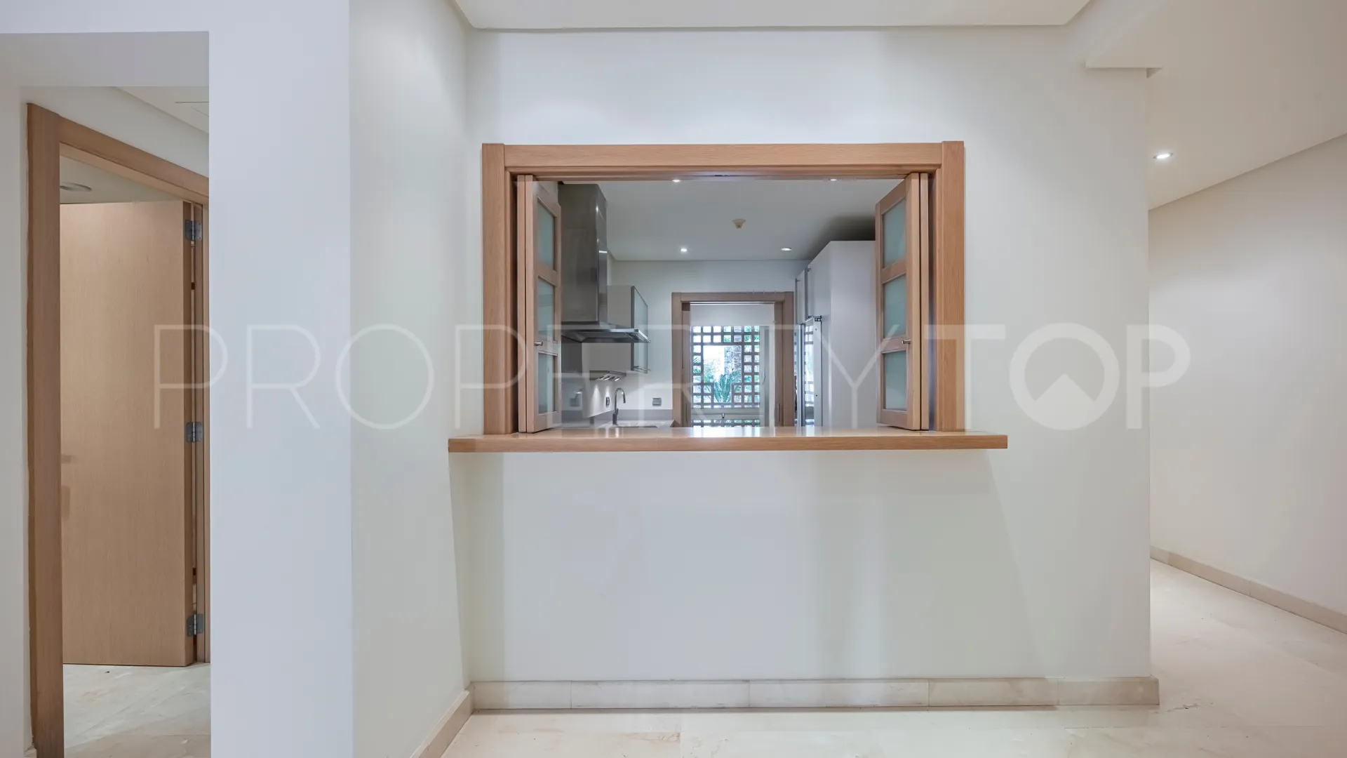 Ground floor apartment with 2 bedrooms for sale in Mansion Club