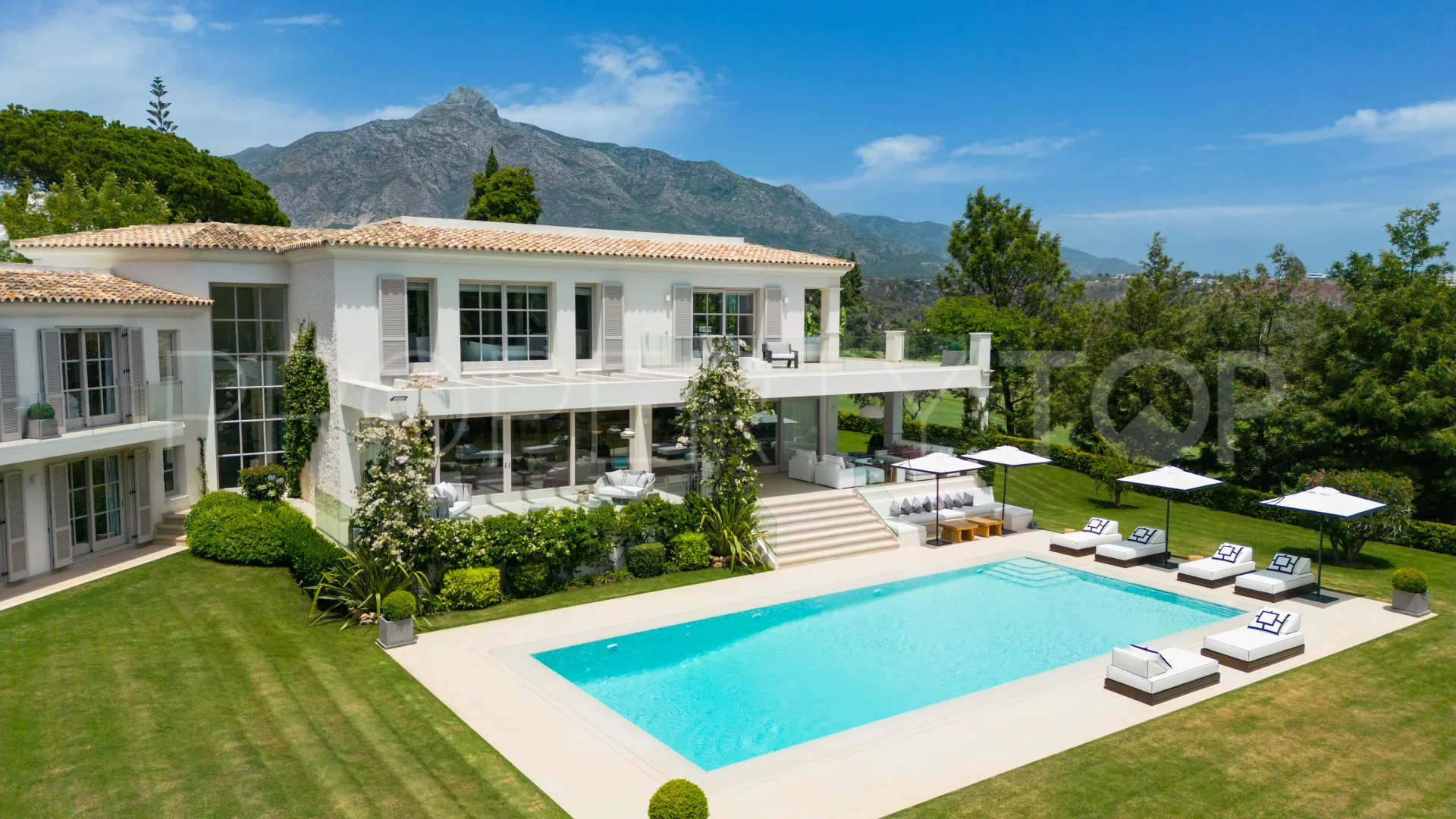 Peñablanca villa for sale