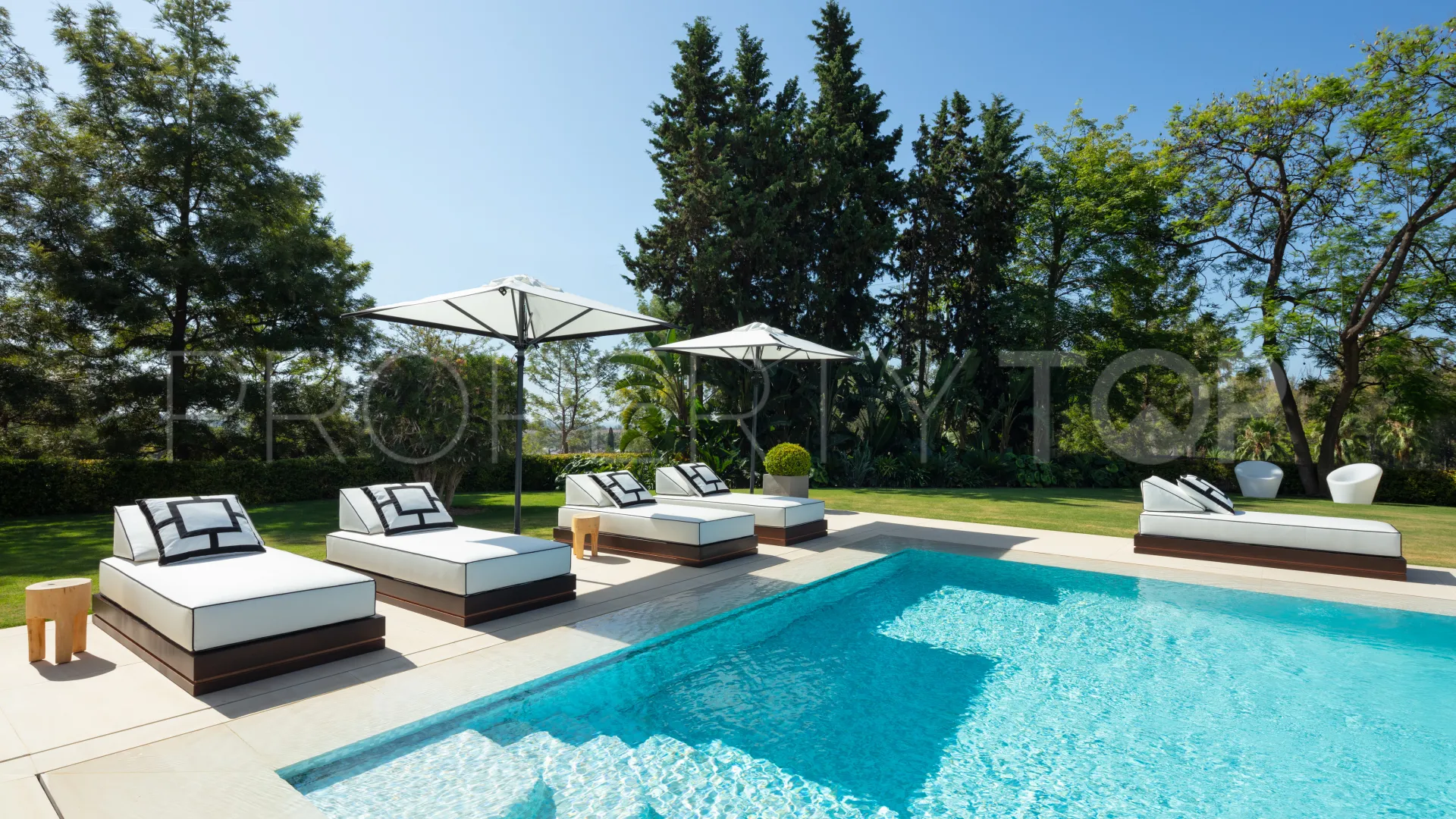 Peñablanca villa for sale