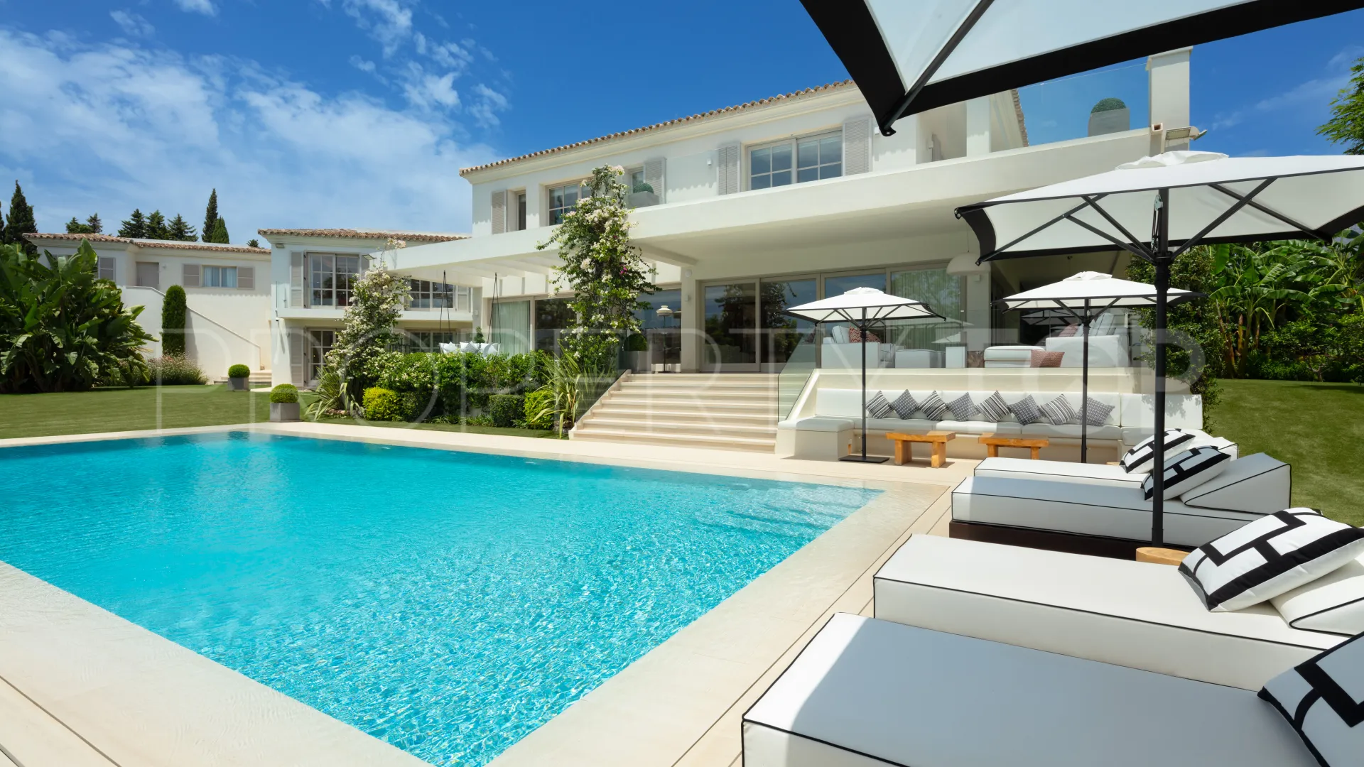 Peñablanca villa for sale