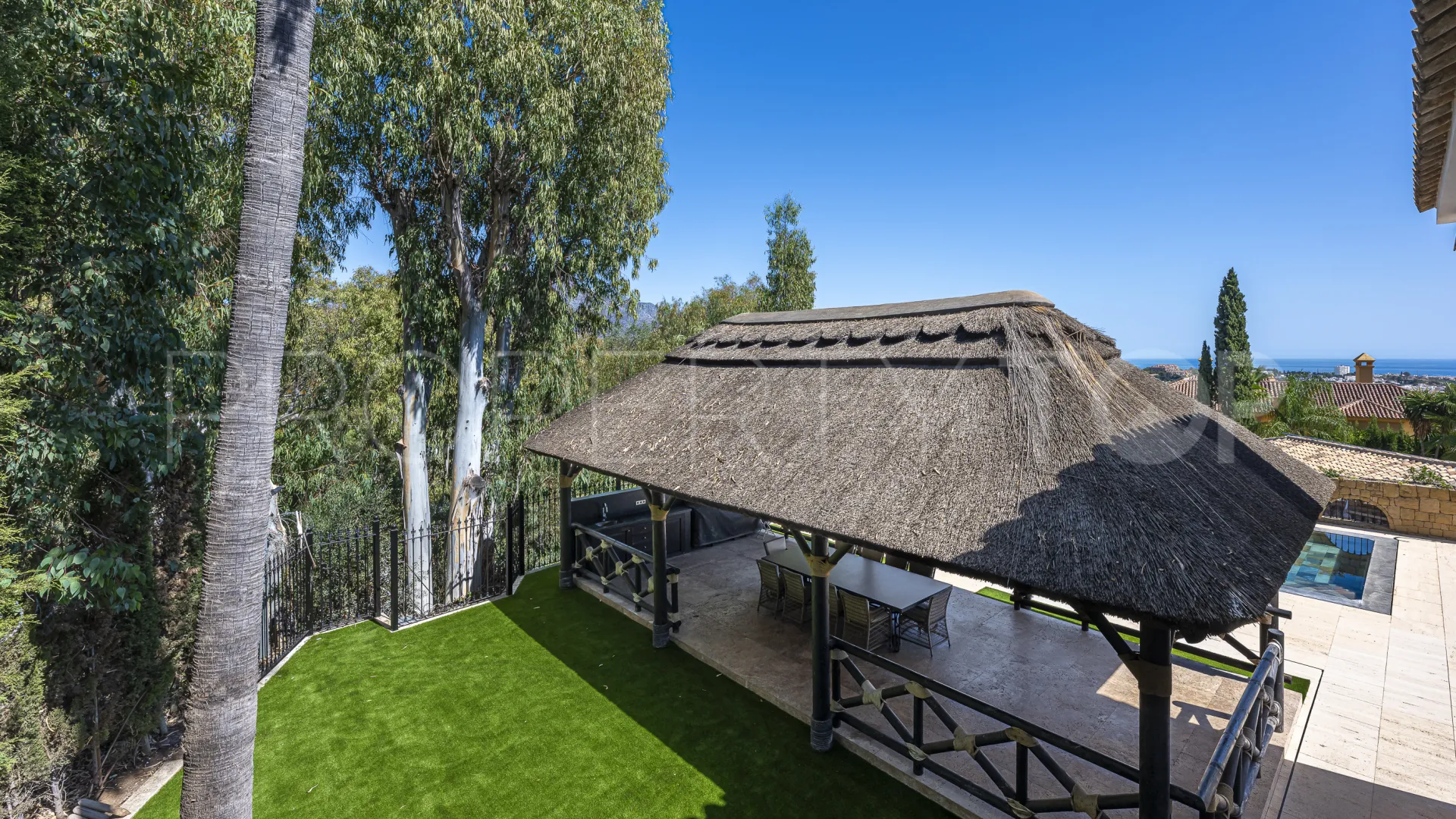 Villa for sale in El Herrojo with 7 bedrooms
