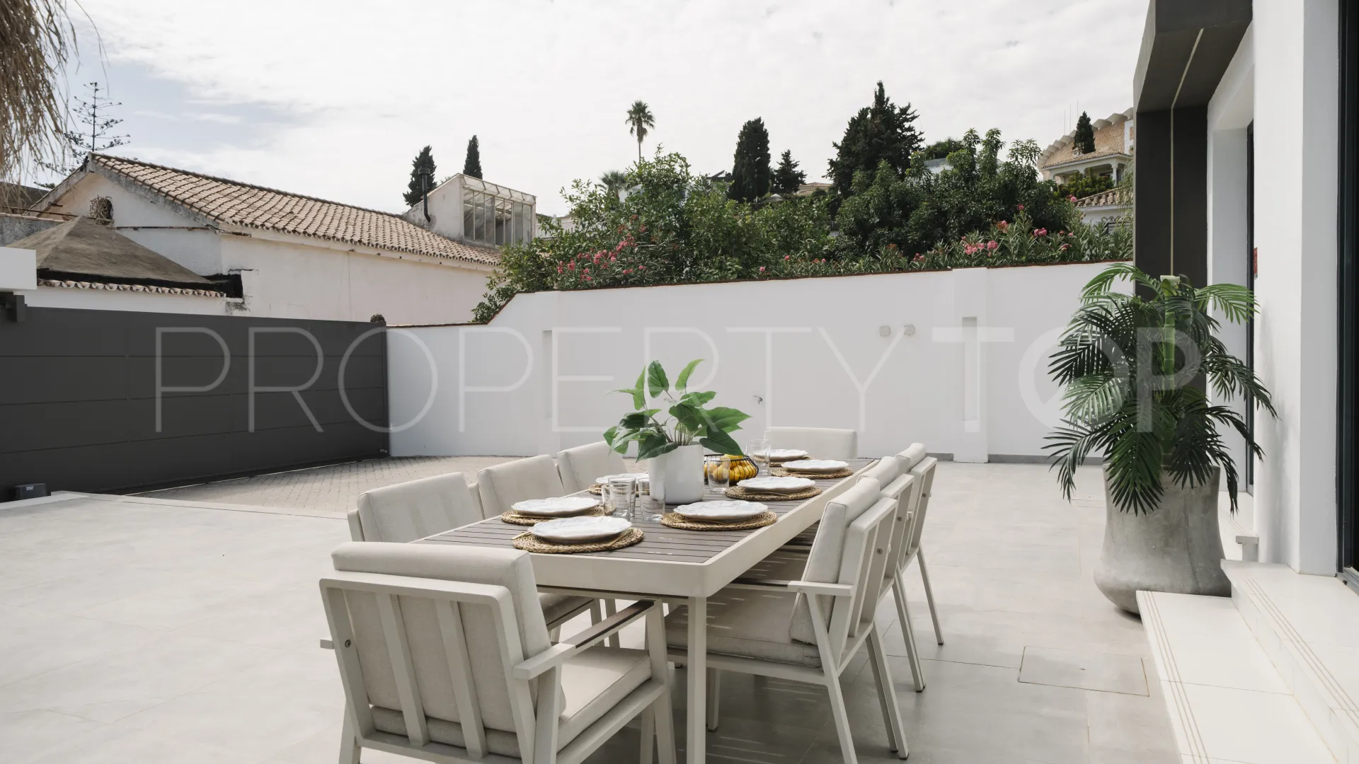 Villa en venta en Nueva Andalucia