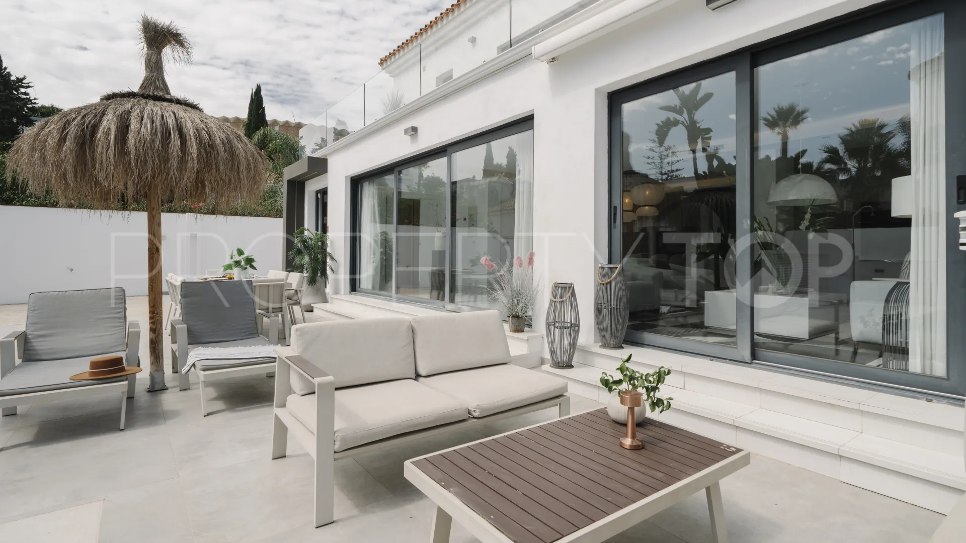 Villa en venta en Nueva Andalucia