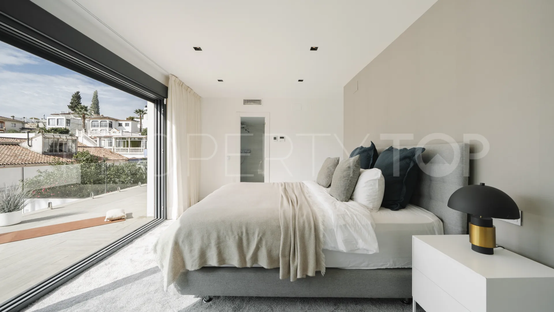 Villa en venta en Nueva Andalucia