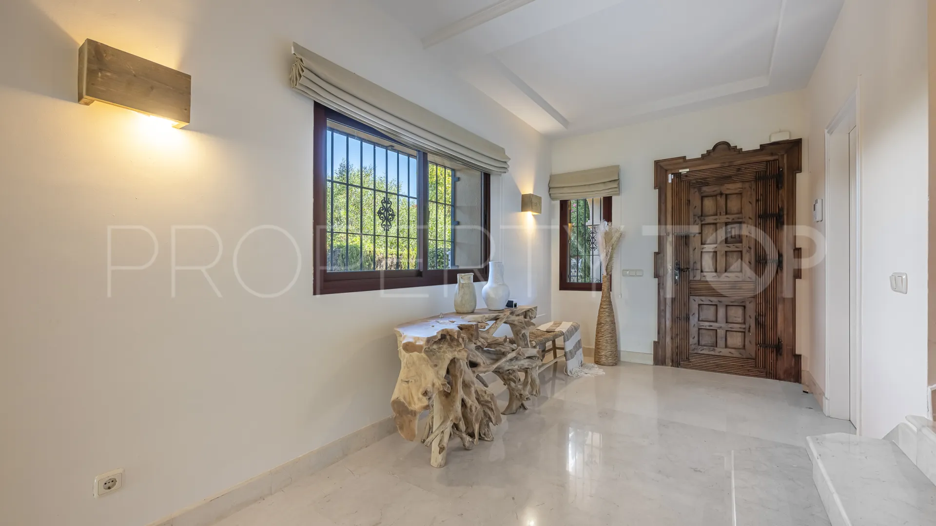 Pareado a la venta con 5 dormitorios en La Alzambra