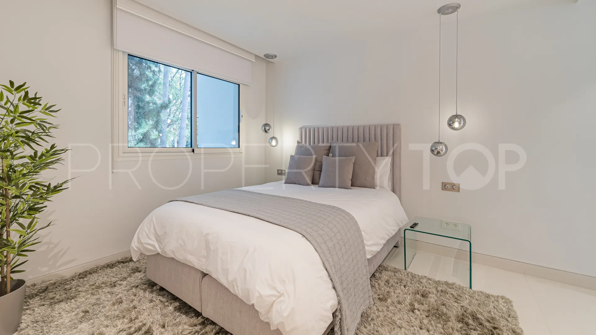 Marina Puente Romano 3 bedrooms apartment for sale