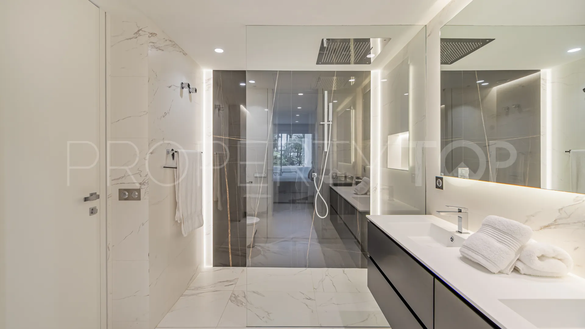 Marina Puente Romano 3 bedrooms apartment for sale