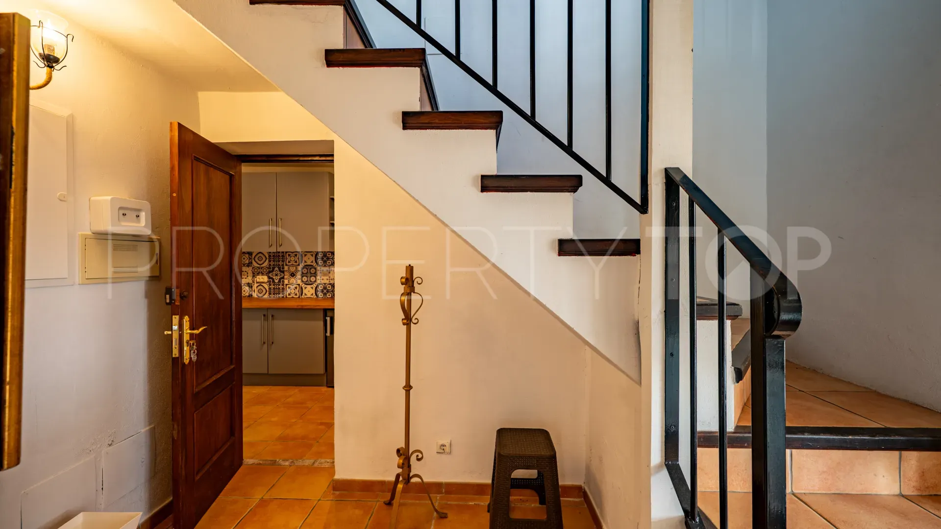Cortes de la Frontera, adosado con 9 dormitorios en venta