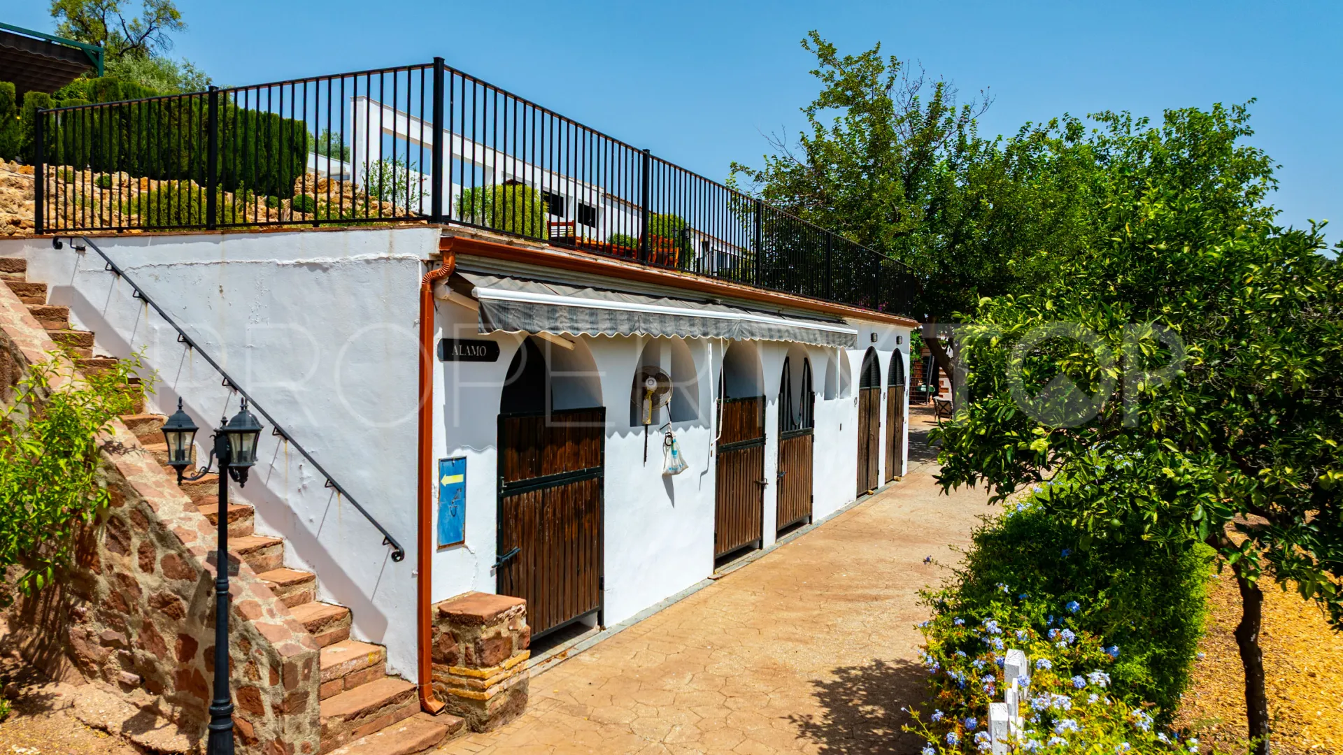 Hacienda de 19 dormitorios en venta en Montoro