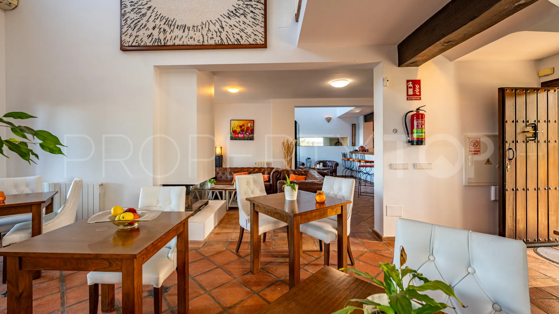 Buy country house in Ronda with 8 bedrooms