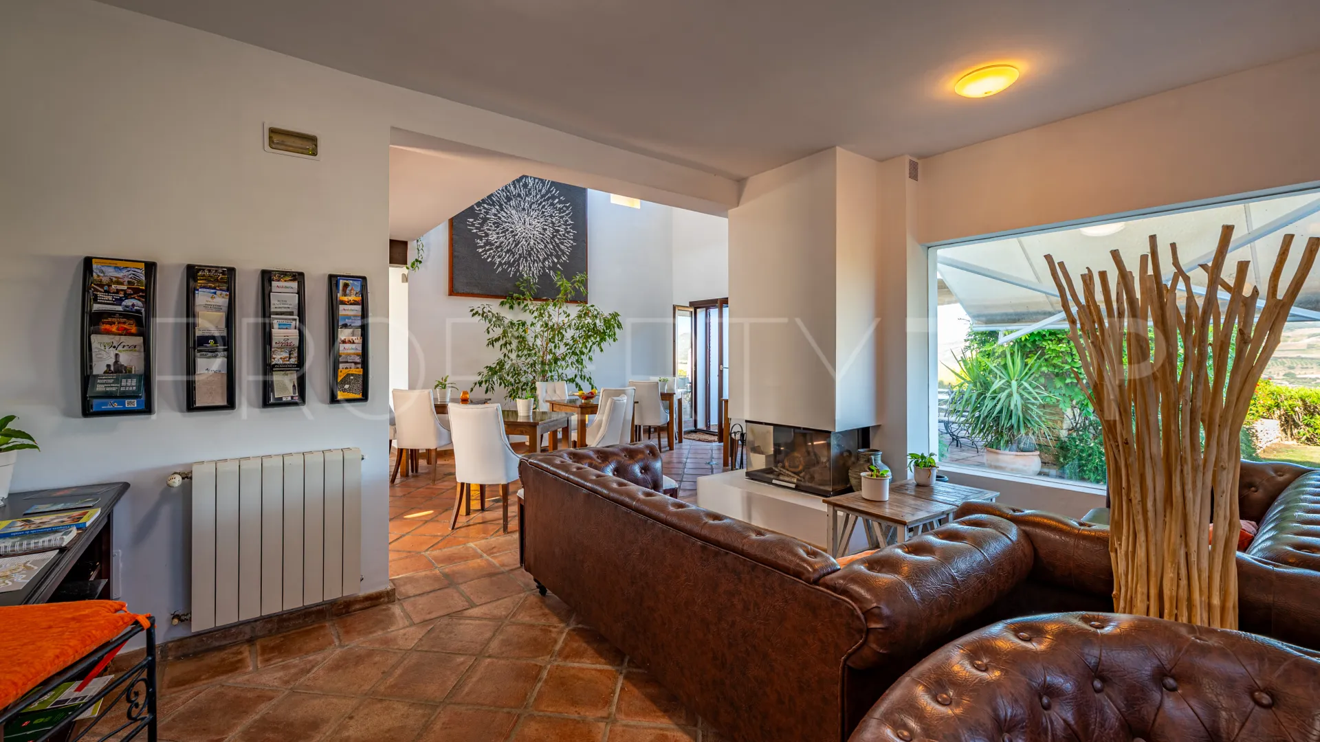 Buy country house in Ronda with 8 bedrooms