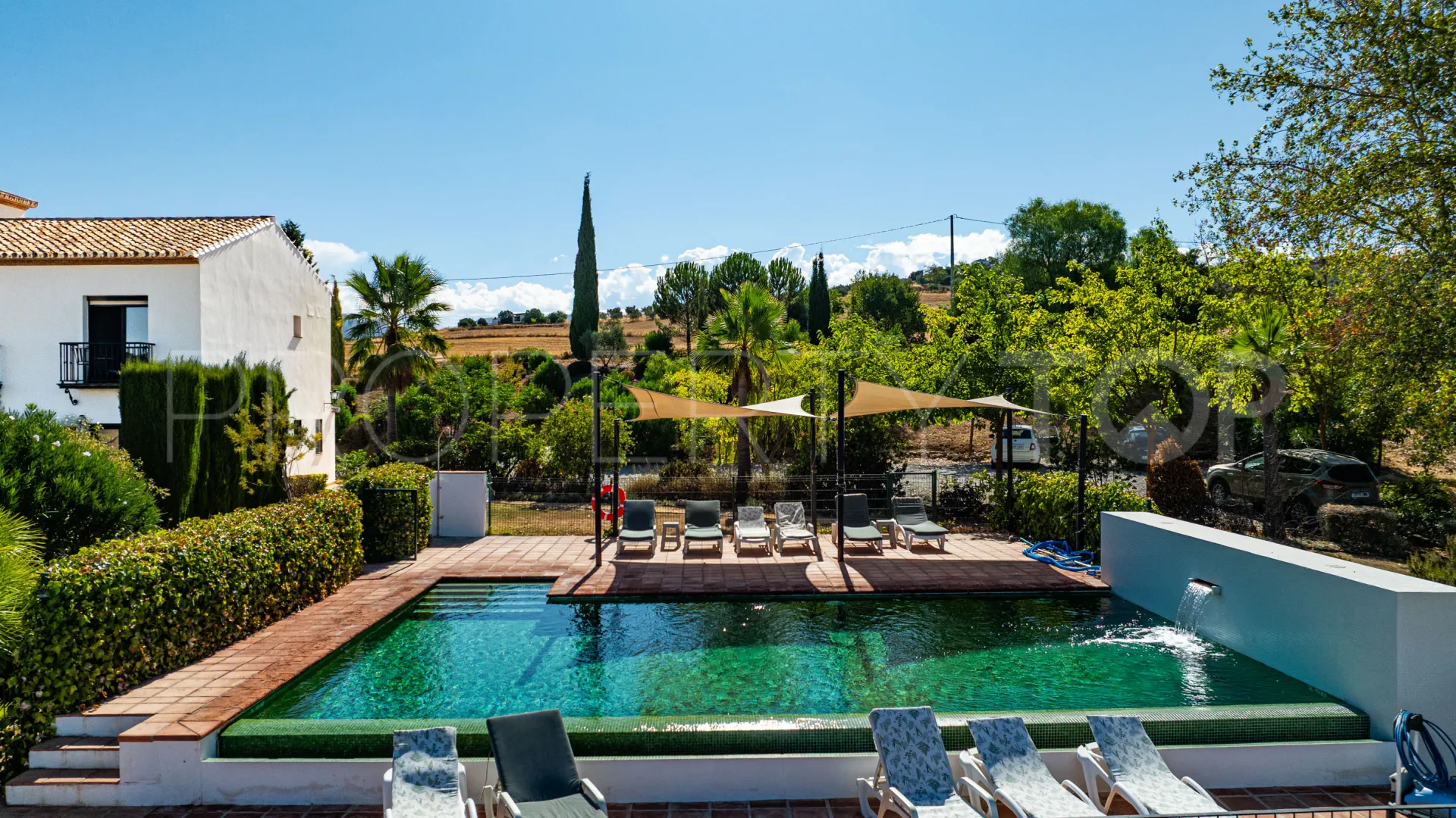 Buy country house in Ronda with 8 bedrooms