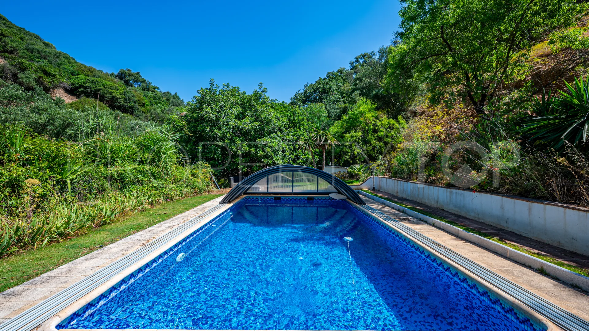 Finca en venta en Casares