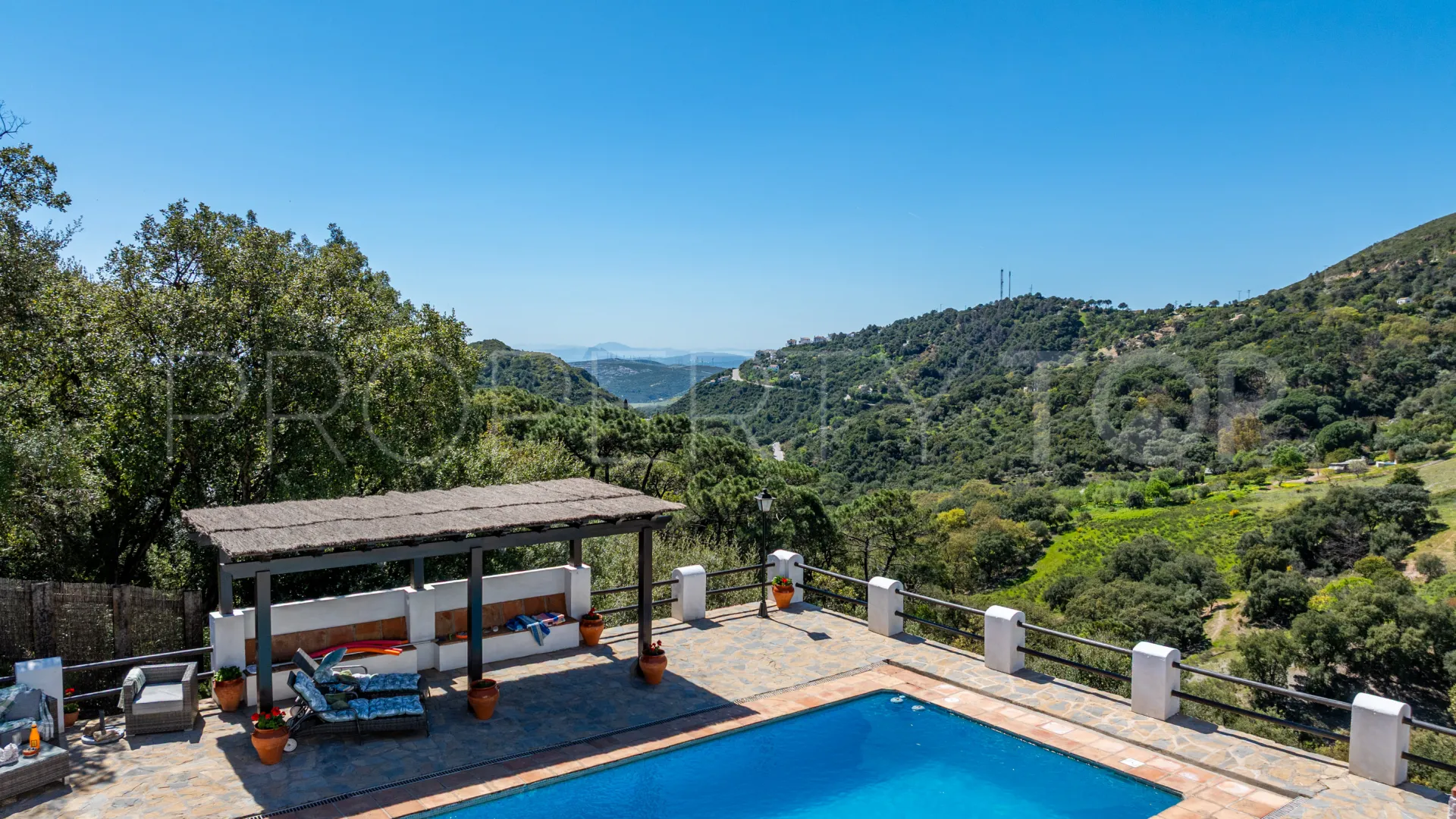 Se vende casa de campo en Casares