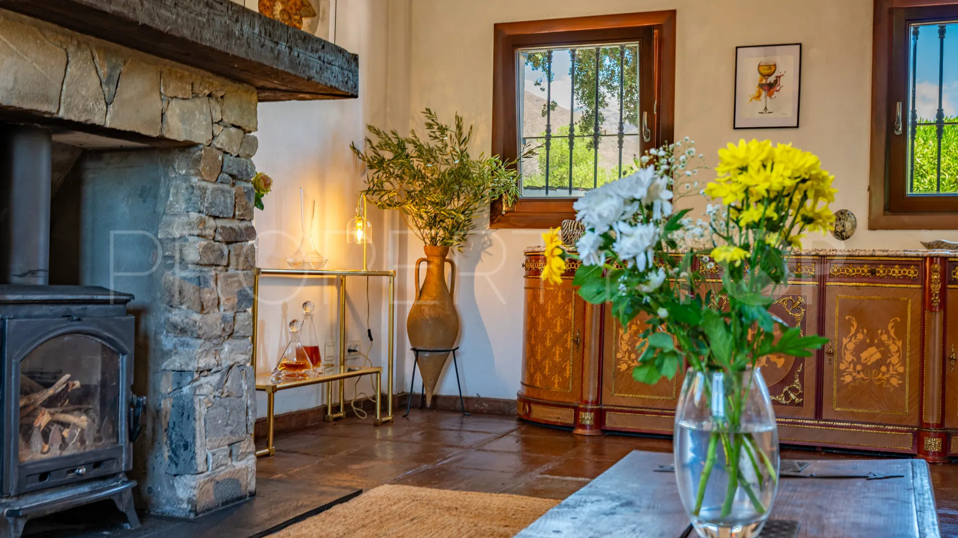 Casares country house for sale