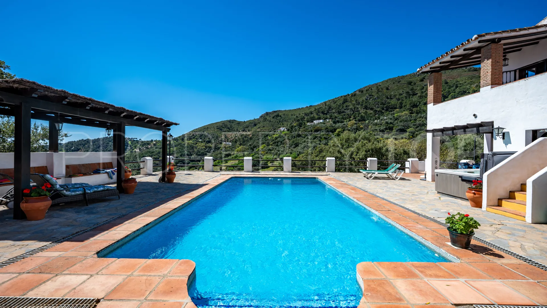 Se vende casa de campo en Casares