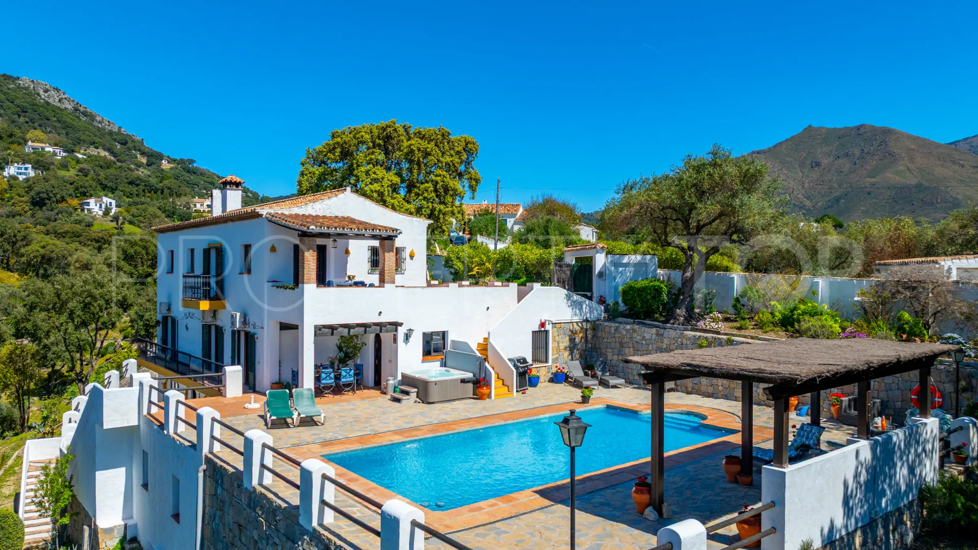 Se vende casa de campo en Casares