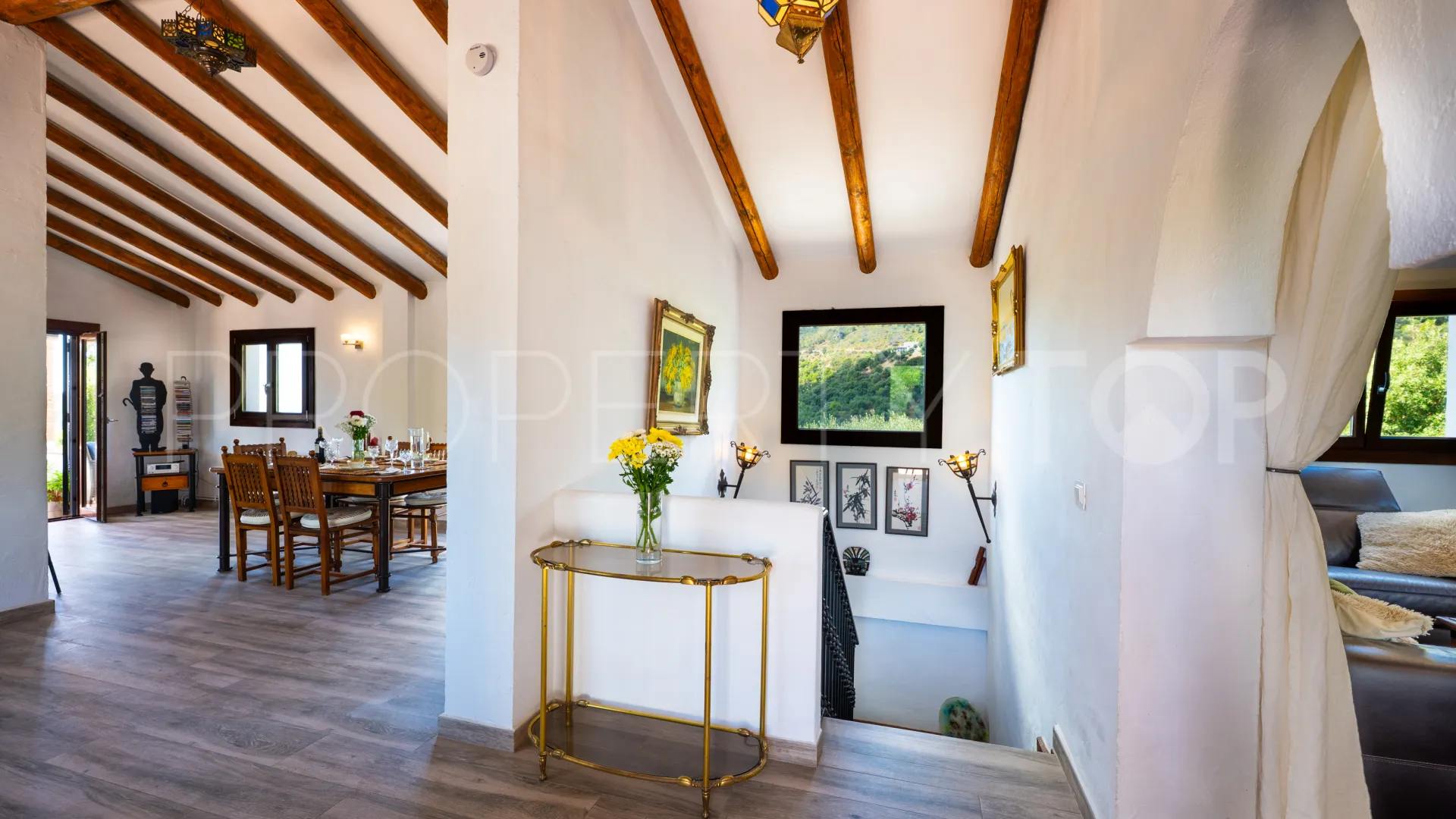 Casares country house for sale