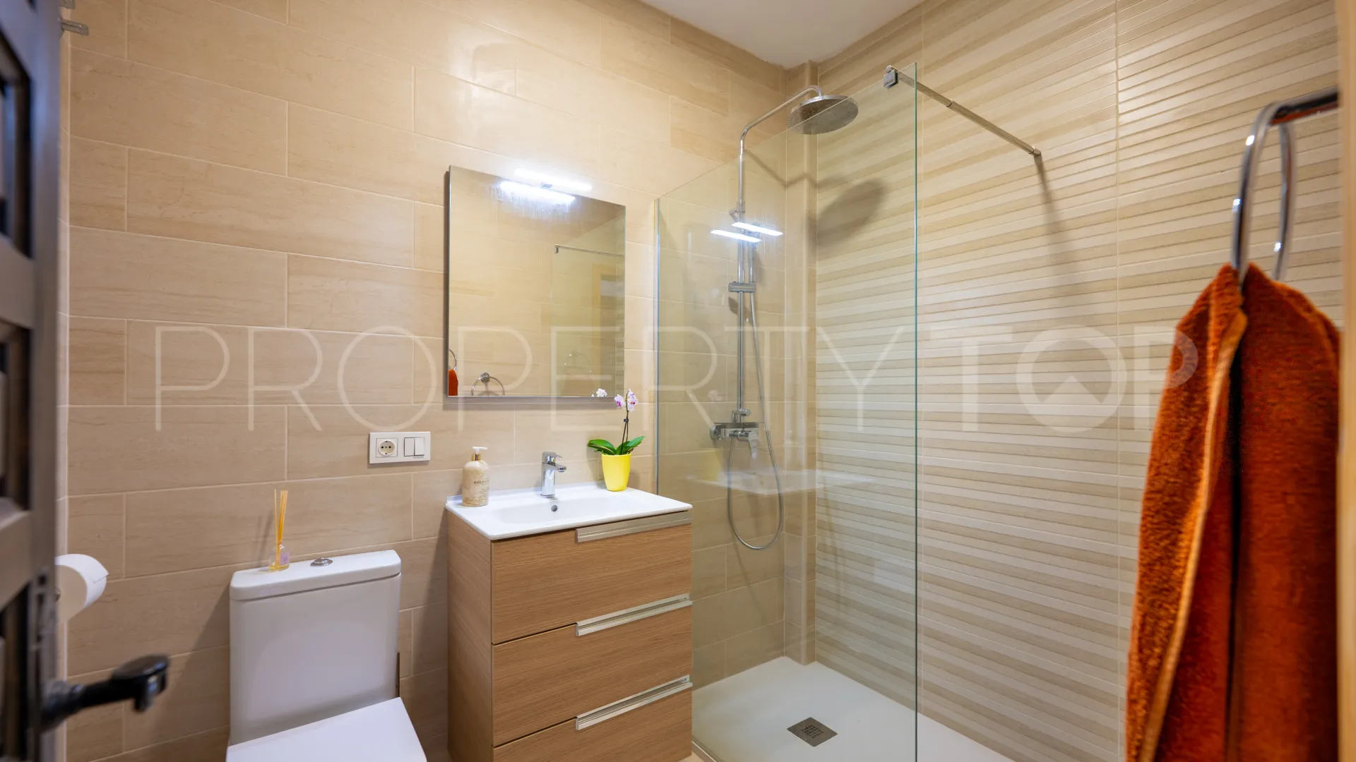 Casares country house for sale