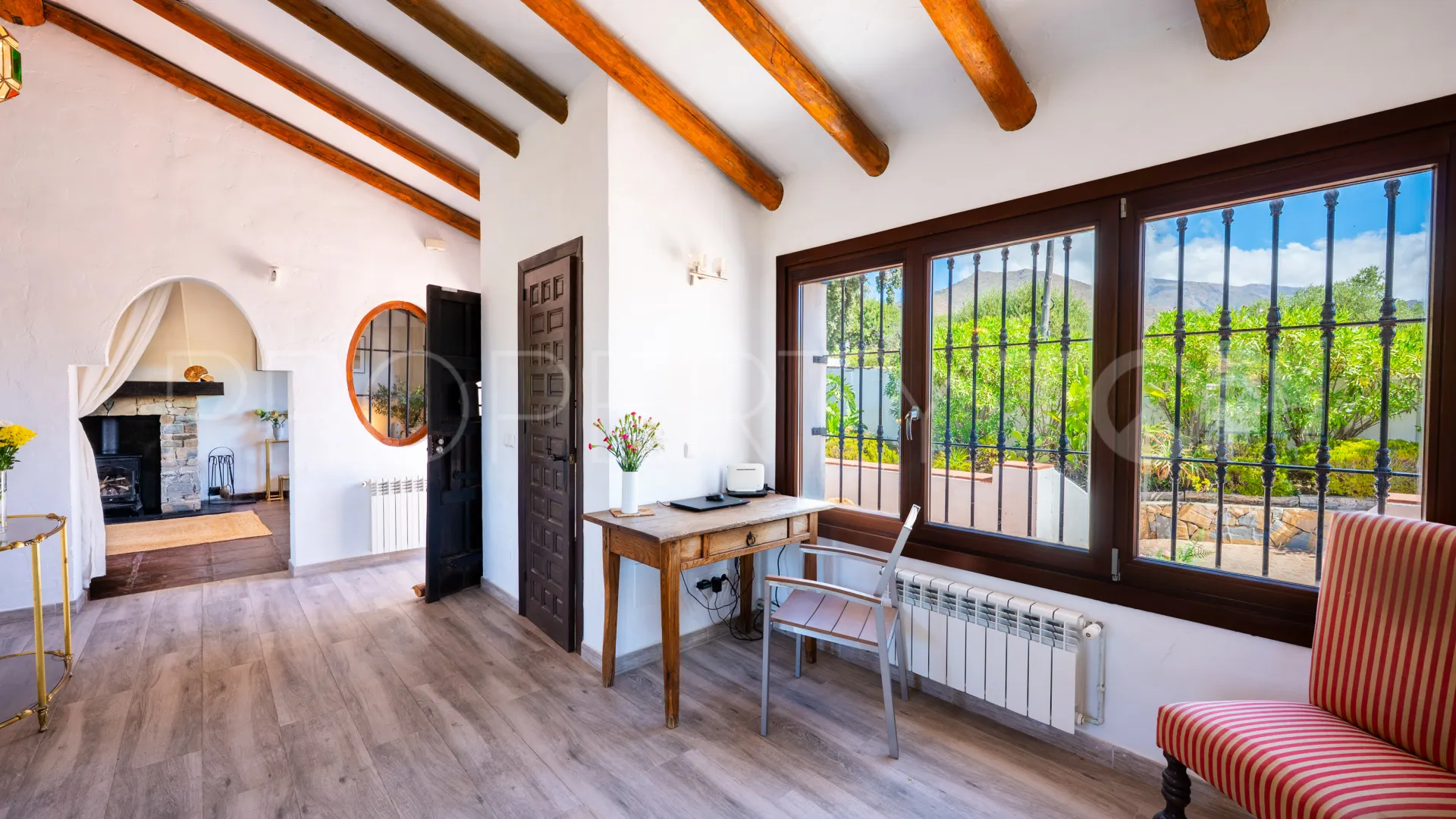 Casares country house for sale