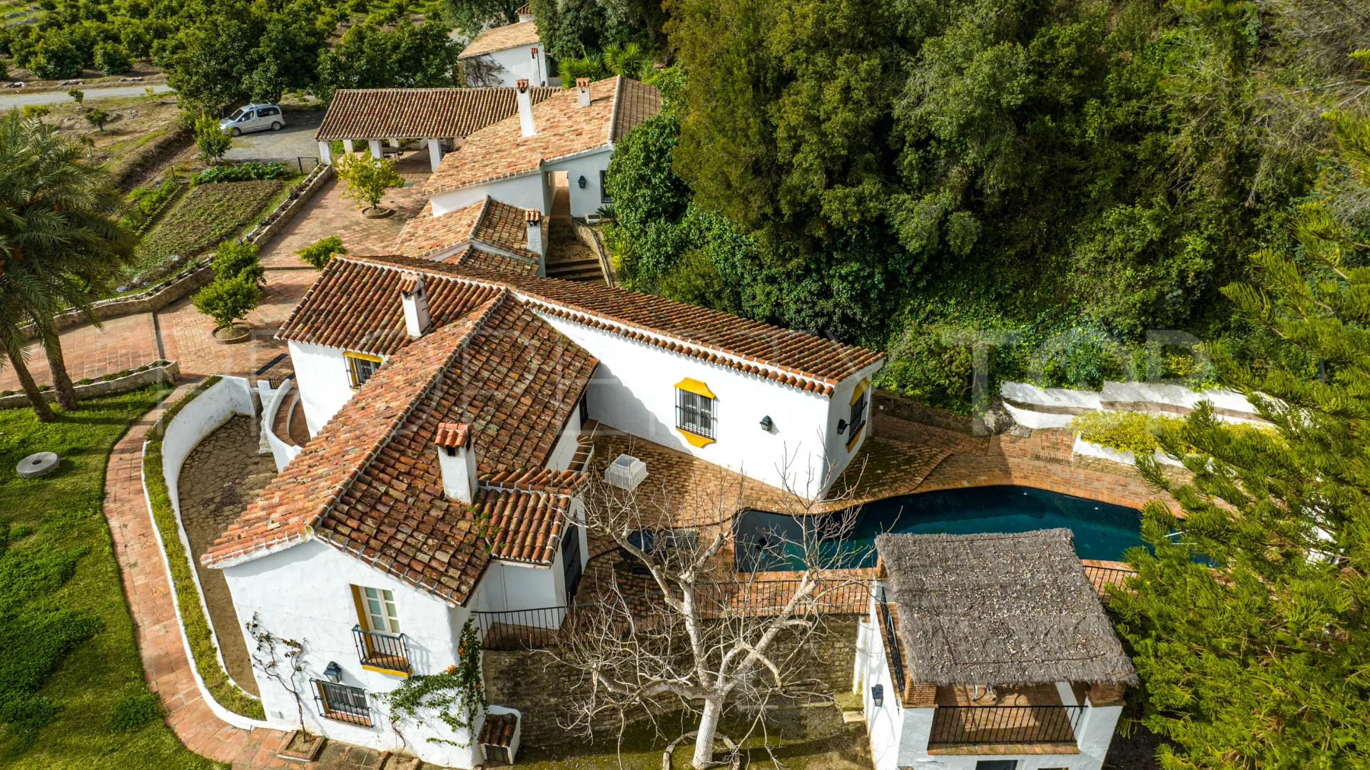 Comprar cortijo de 8 dormitorios en Gaucin