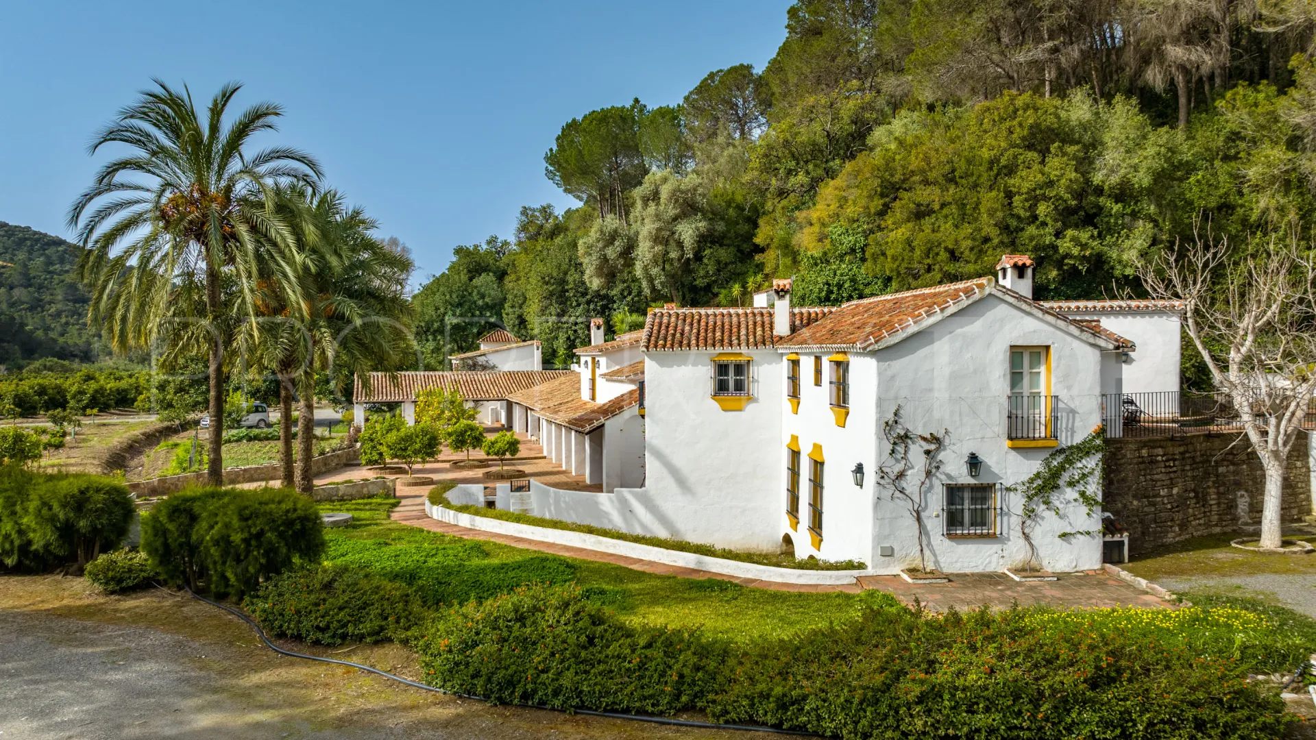 Comprar cortijo de 8 dormitorios en Gaucin