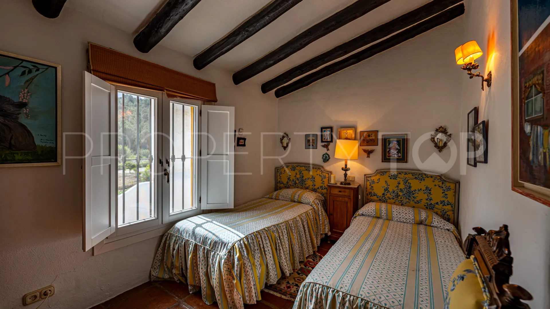 Comprar cortijo de 8 dormitorios en Gaucin