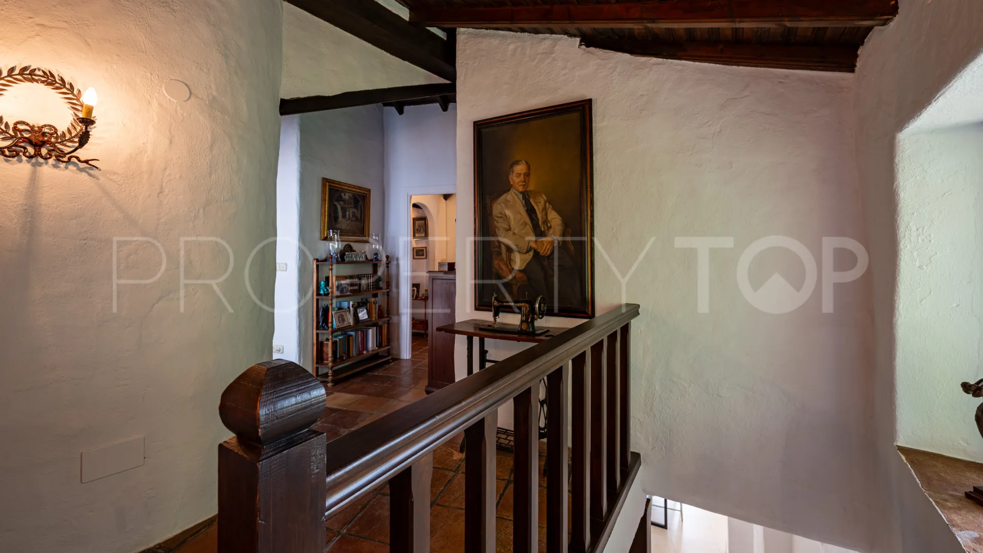 Comprar cortijo de 8 dormitorios en Gaucin