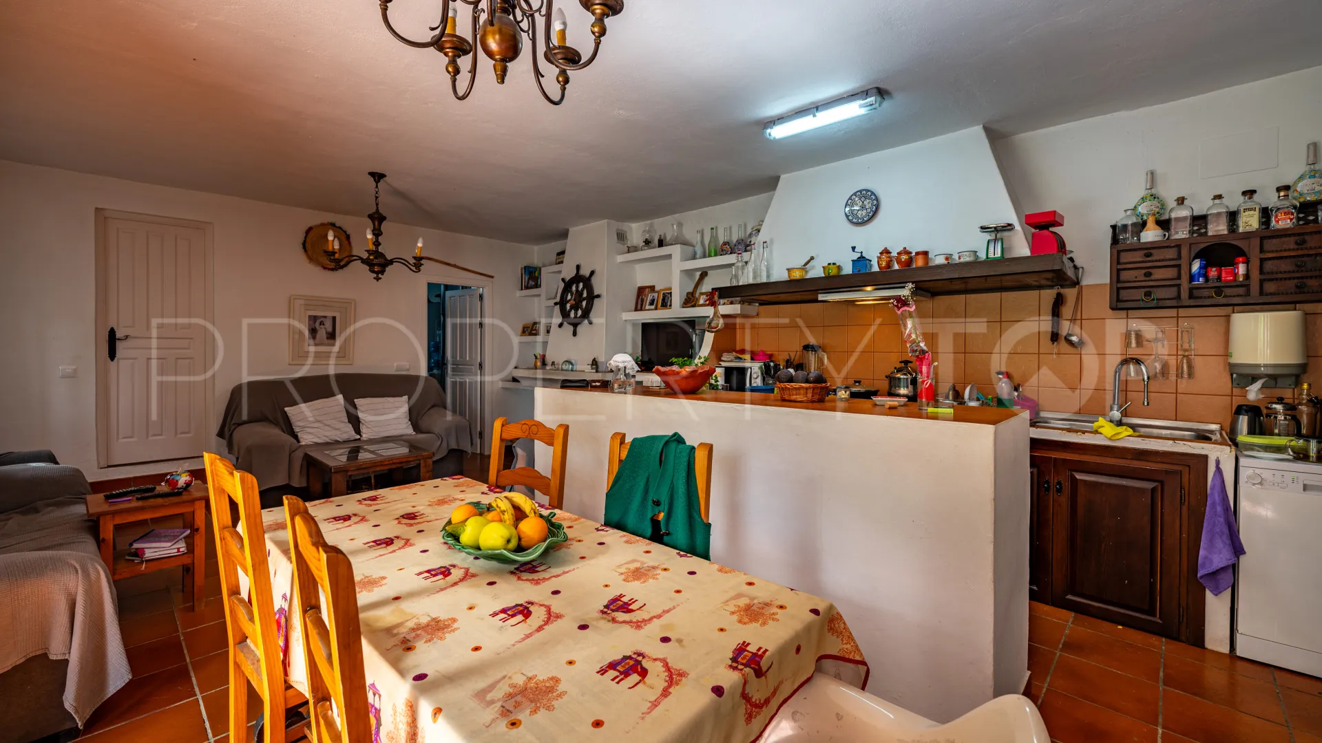 Comprar cortijo de 8 dormitorios en Gaucin