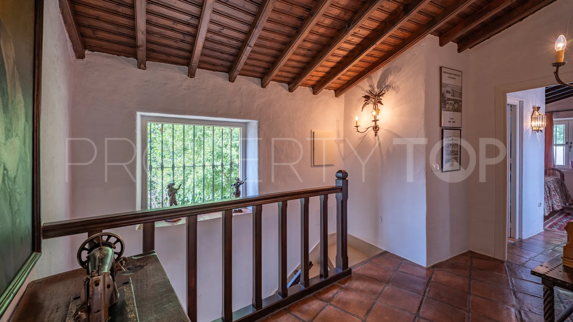 Comprar cortijo de 8 dormitorios en Gaucin