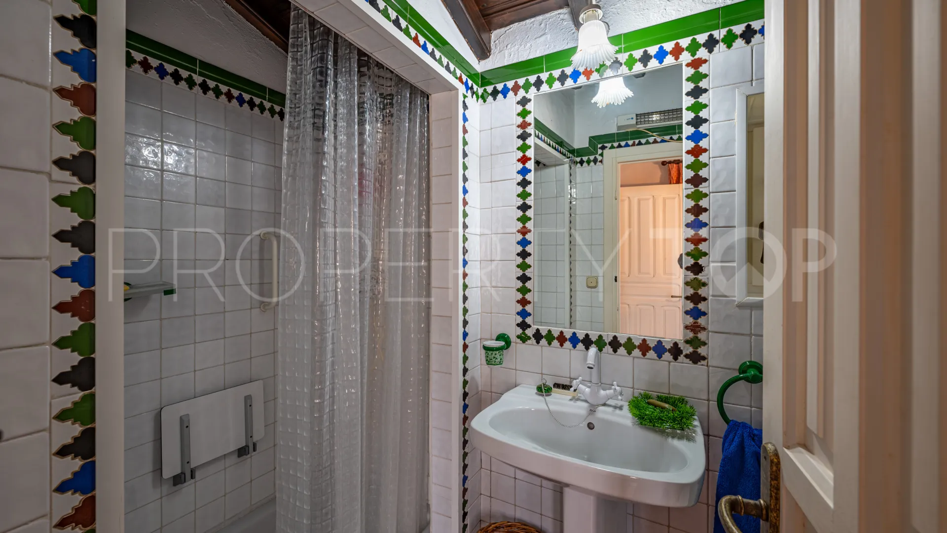 Comprar cortijo de 8 dormitorios en Gaucin