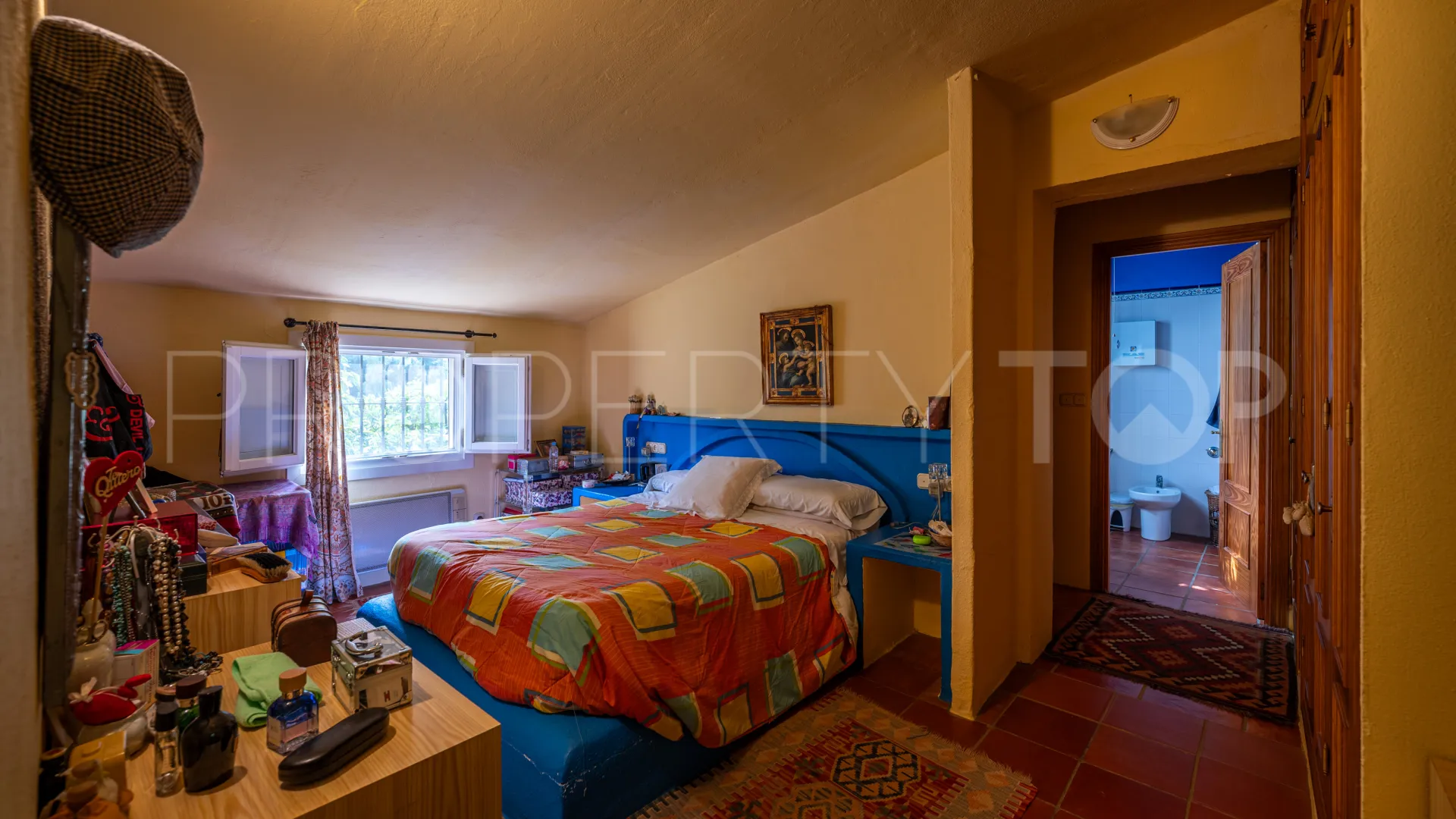 Comprar cortijo de 8 dormitorios en Gaucin