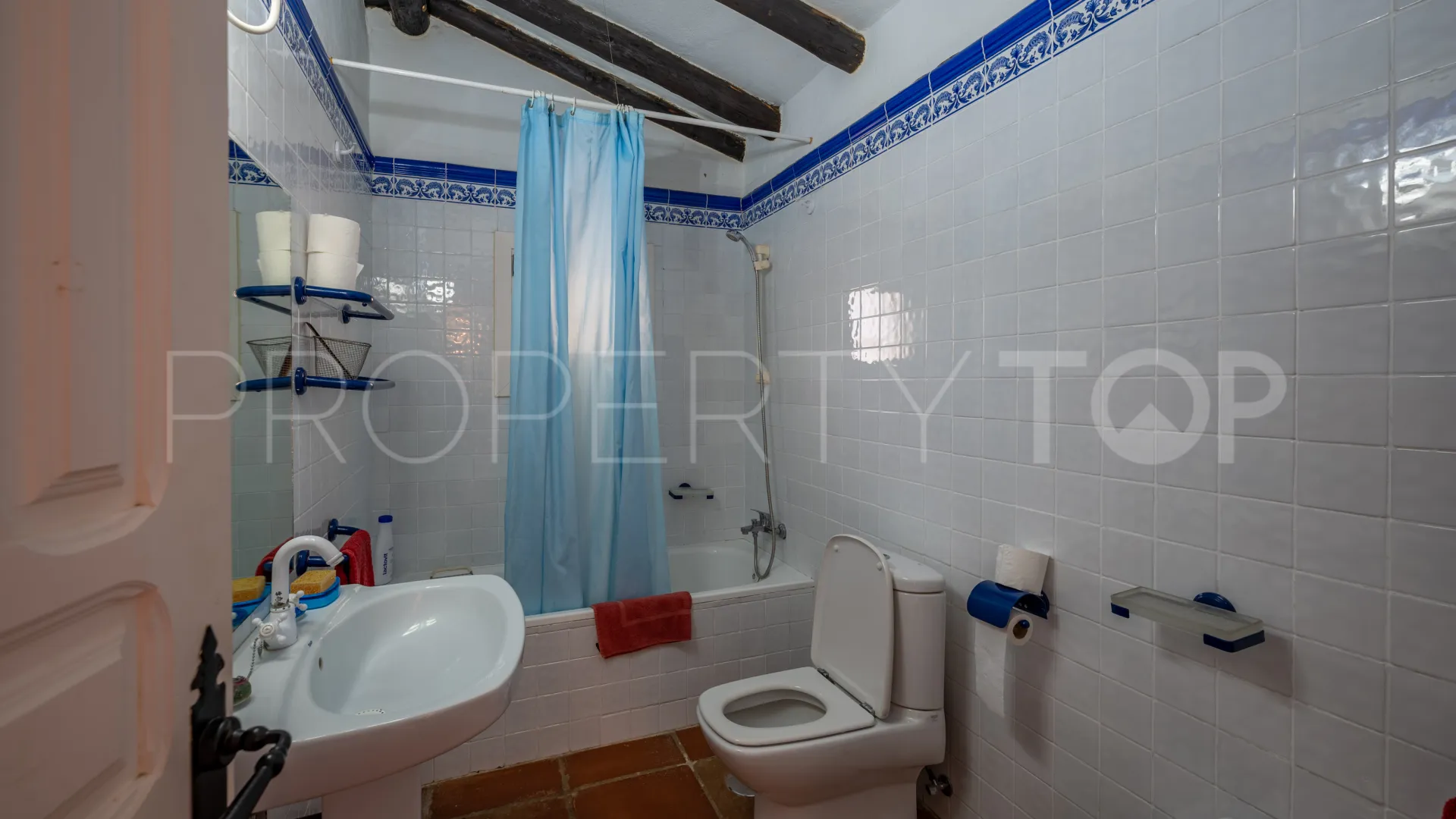 Comprar cortijo de 8 dormitorios en Gaucin