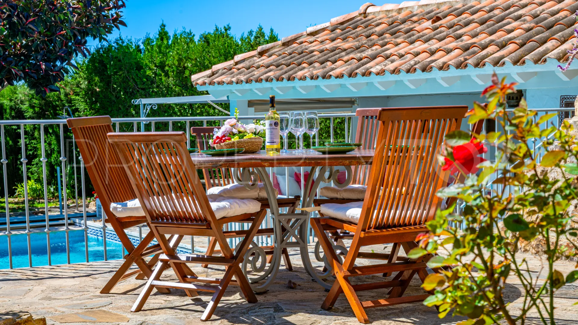 Buy villa in Los Reales - Sierra Estepona with 7 bedrooms