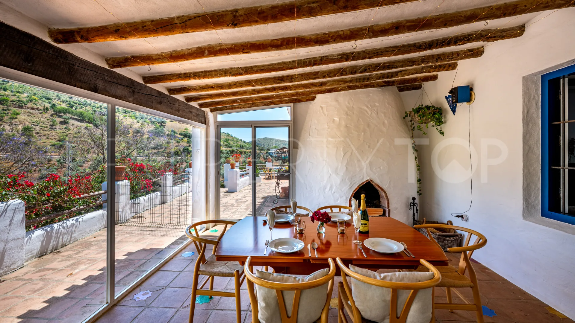 Se vende finca en Almogia de 7 dormitorios