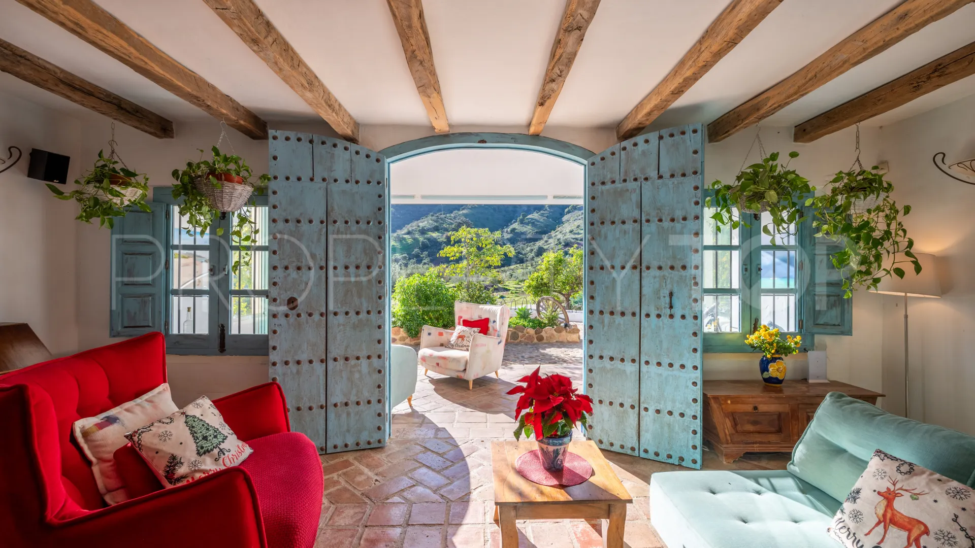 Se vende finca en Almogia de 7 dormitorios