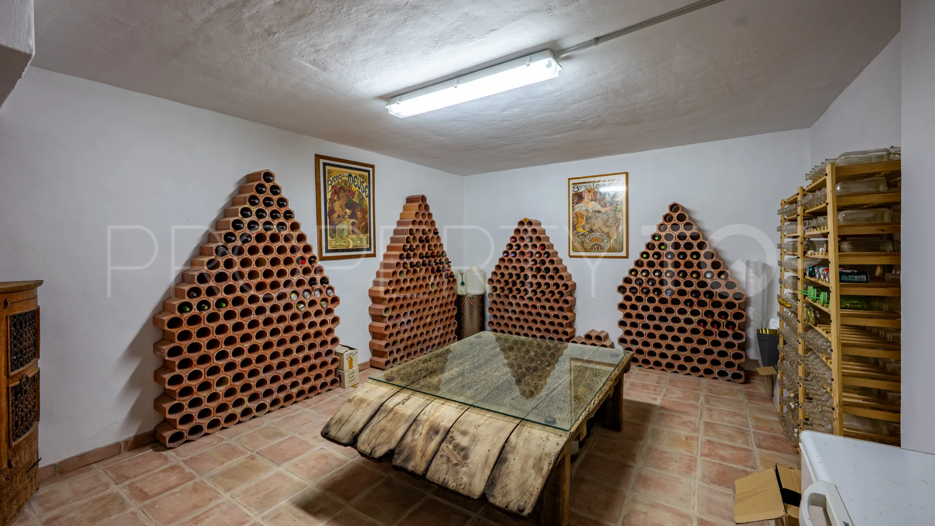 Se vende finca en Almogia de 7 dormitorios