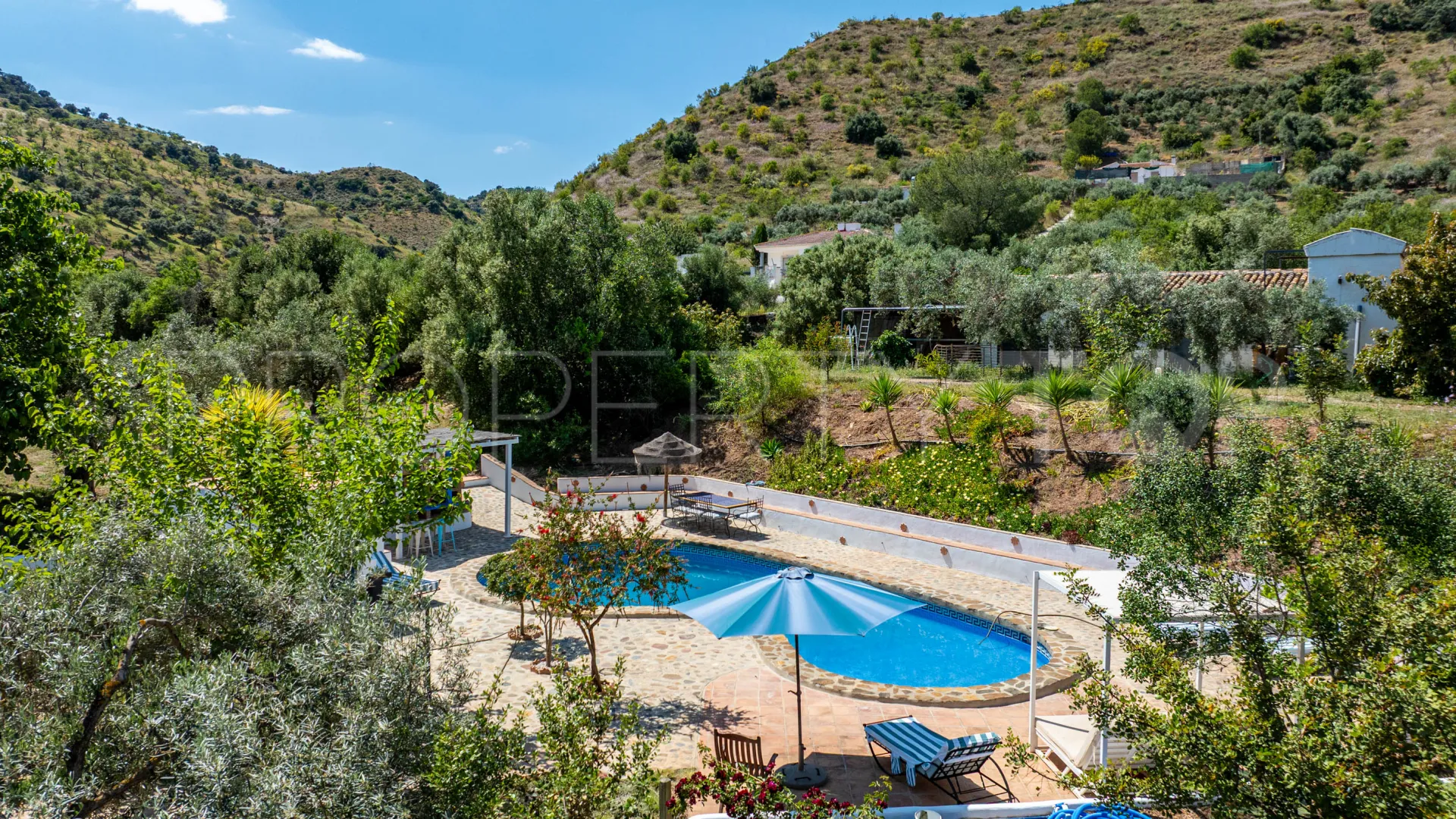 Se vende finca en Almogia de 7 dormitorios