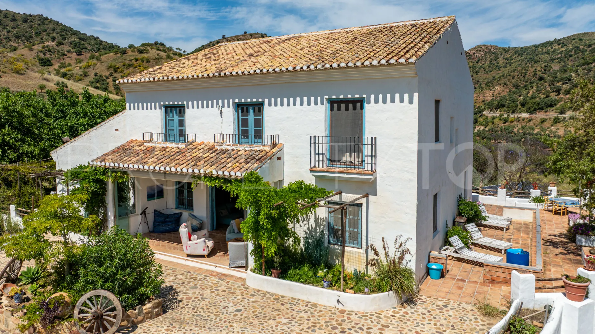 Se vende finca en Almogia de 7 dormitorios