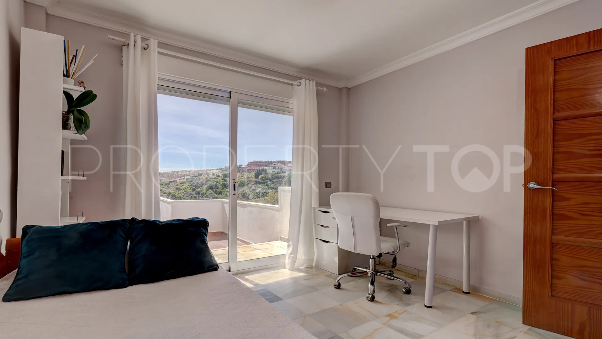 For sale town house in Manilva with 3 bedrooms