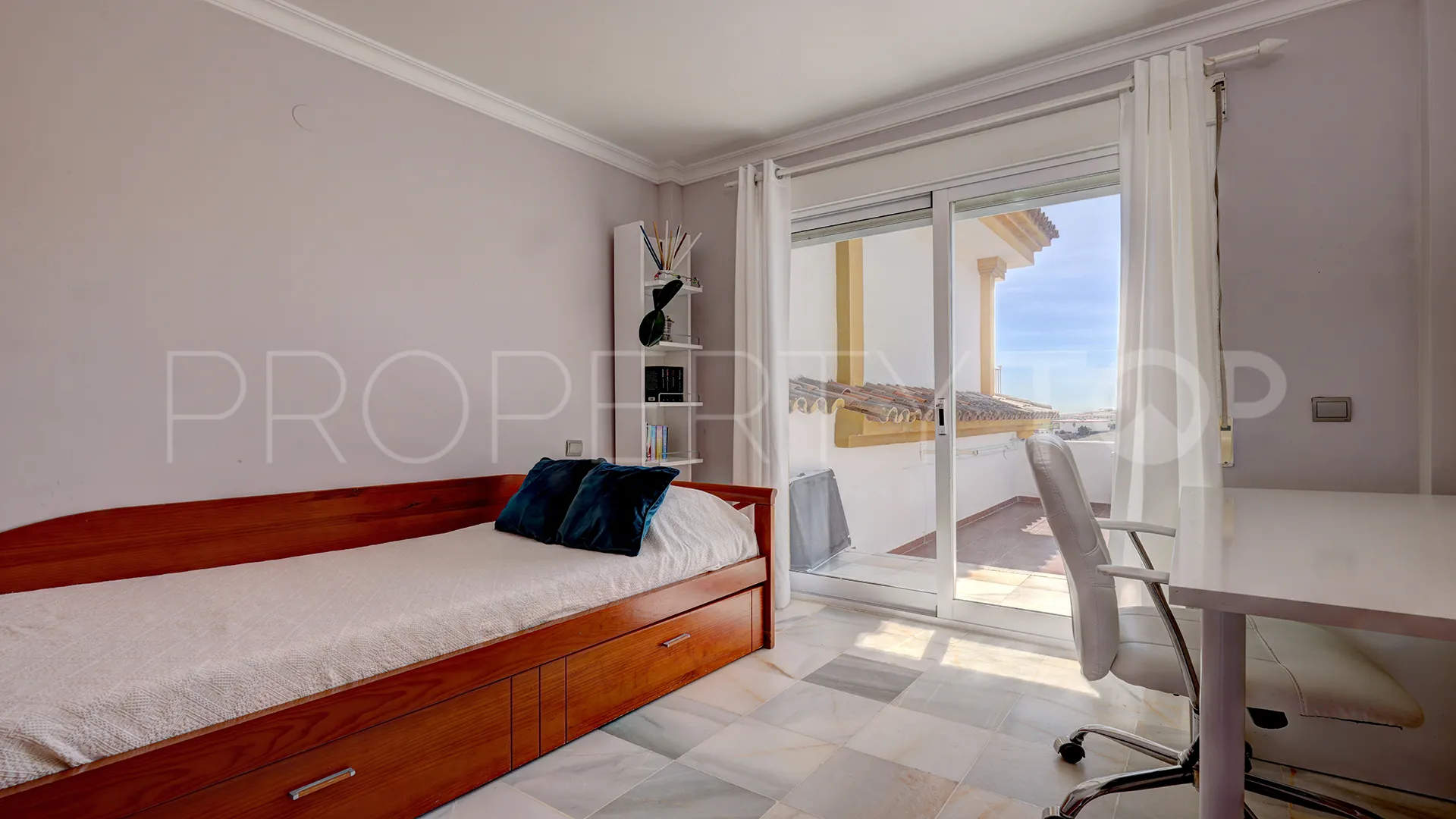 For sale town house in Manilva with 3 bedrooms