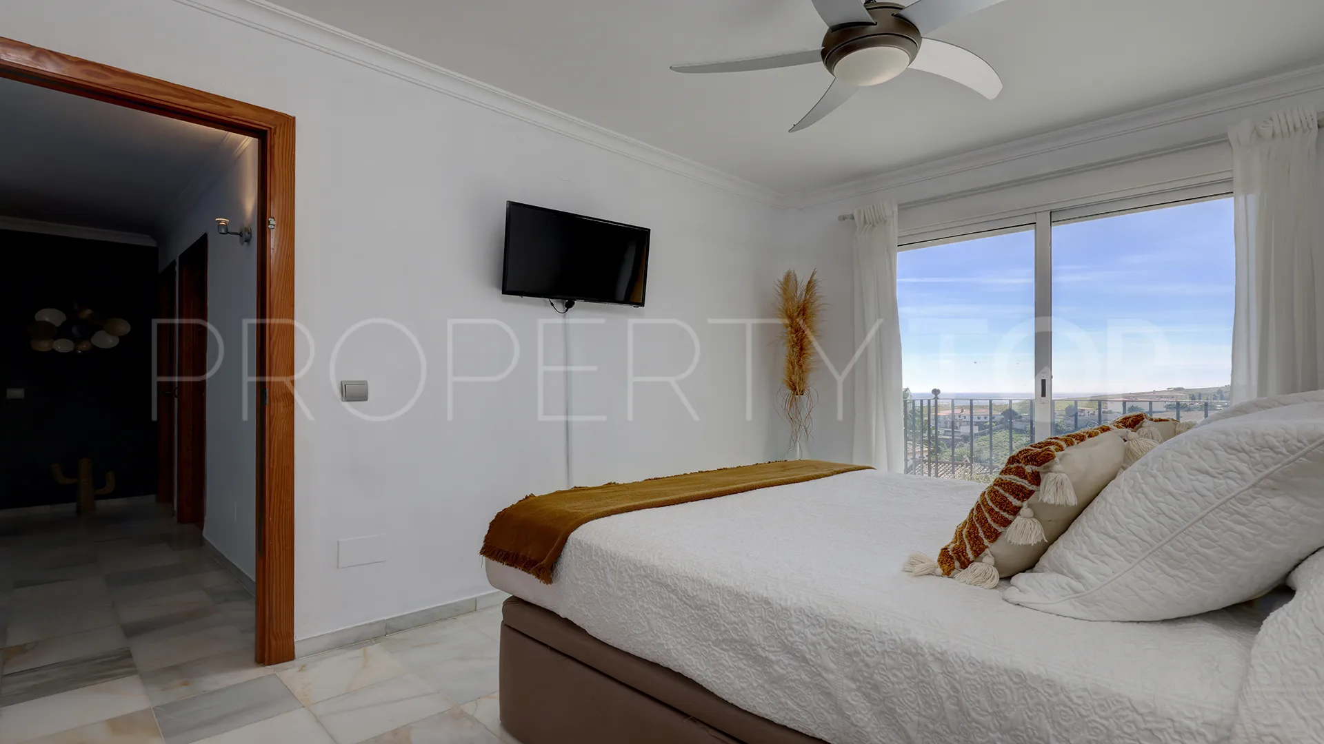 For sale town house in Manilva with 3 bedrooms