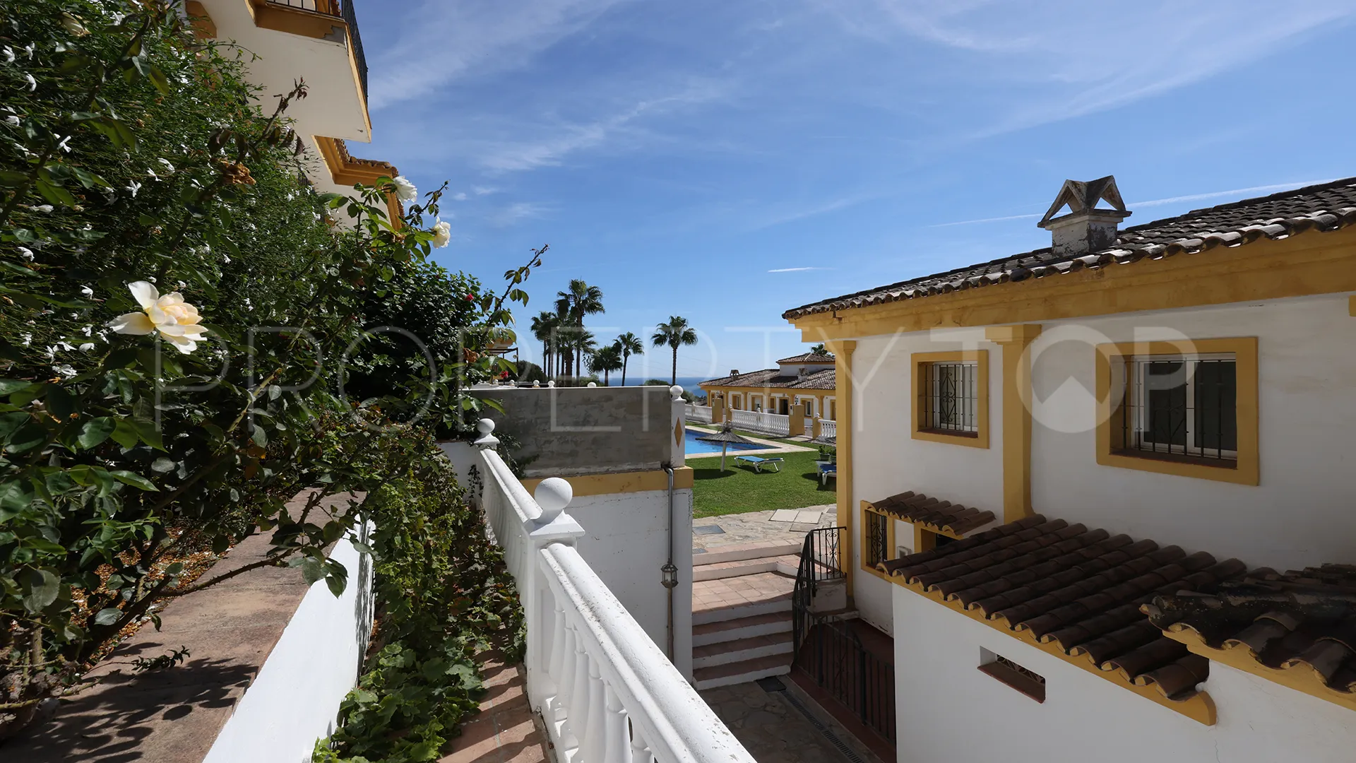 For sale town house in Manilva with 3 bedrooms