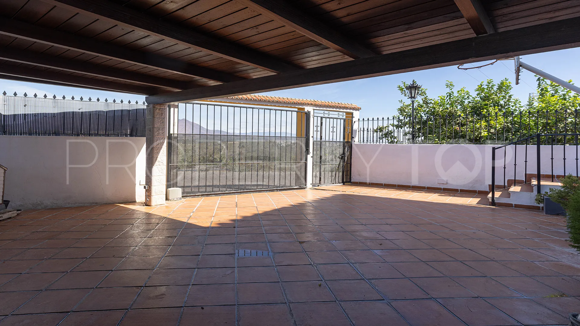 For sale town house in Manilva with 3 bedrooms
