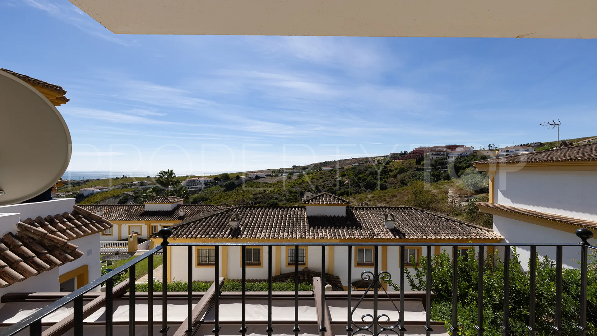 For sale town house in Manilva with 3 bedrooms