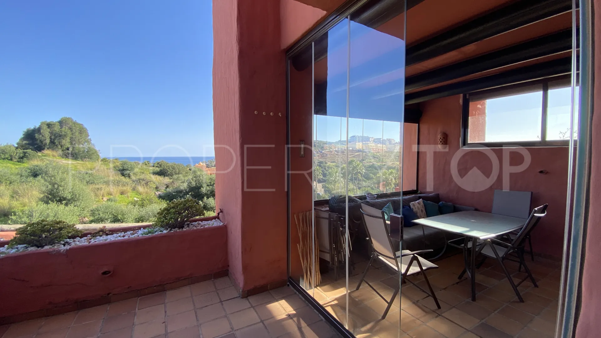 For sale ground floor apartment in Sabinillas with 3 bedrooms