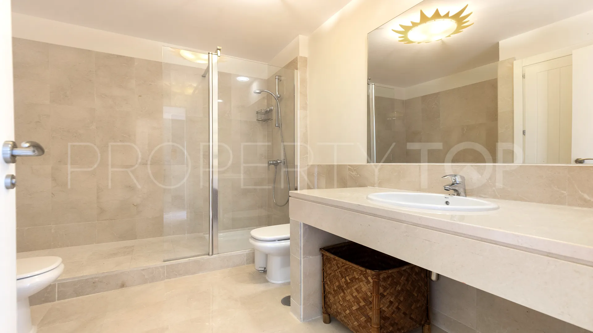 Bahia de las Rocas ground floor apartment for sale