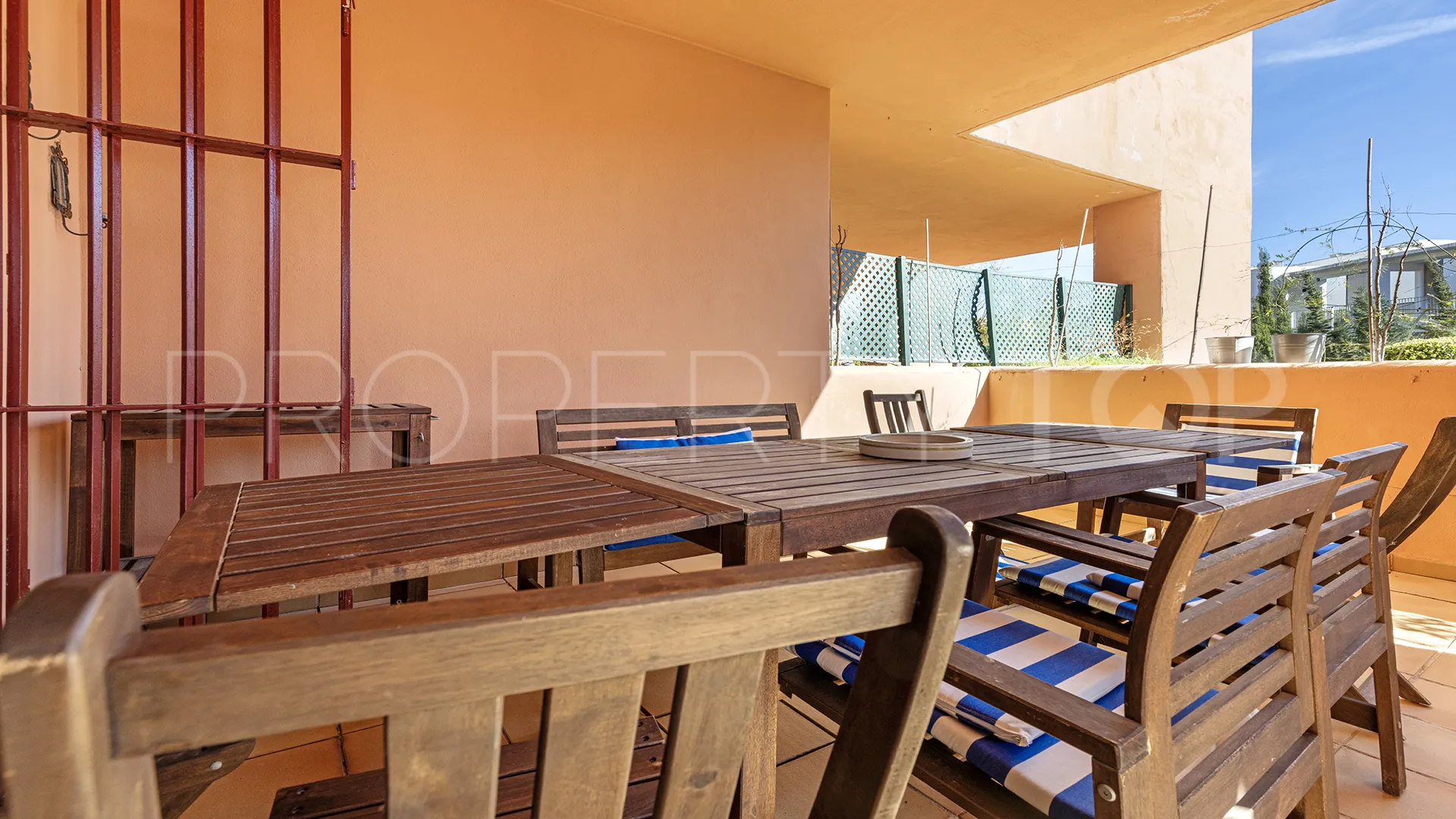 Bahia de las Rocas ground floor apartment for sale