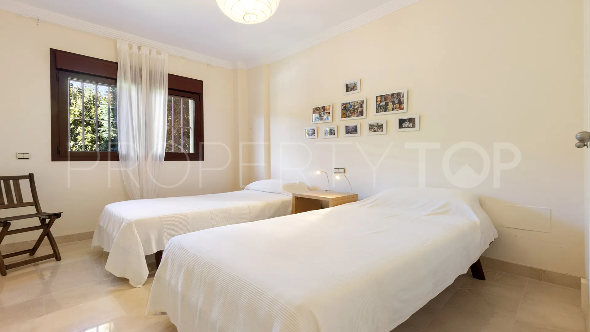 Bahia de las Rocas ground floor apartment for sale